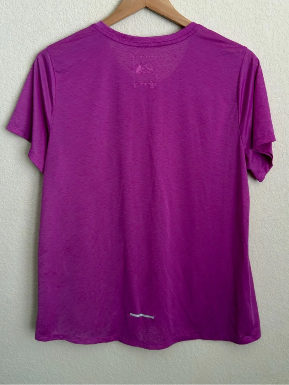 The North Face Reaxion Amp Training Tee Womens XL Purple Heather S/S Gym Shirt - Picture 8 of 8